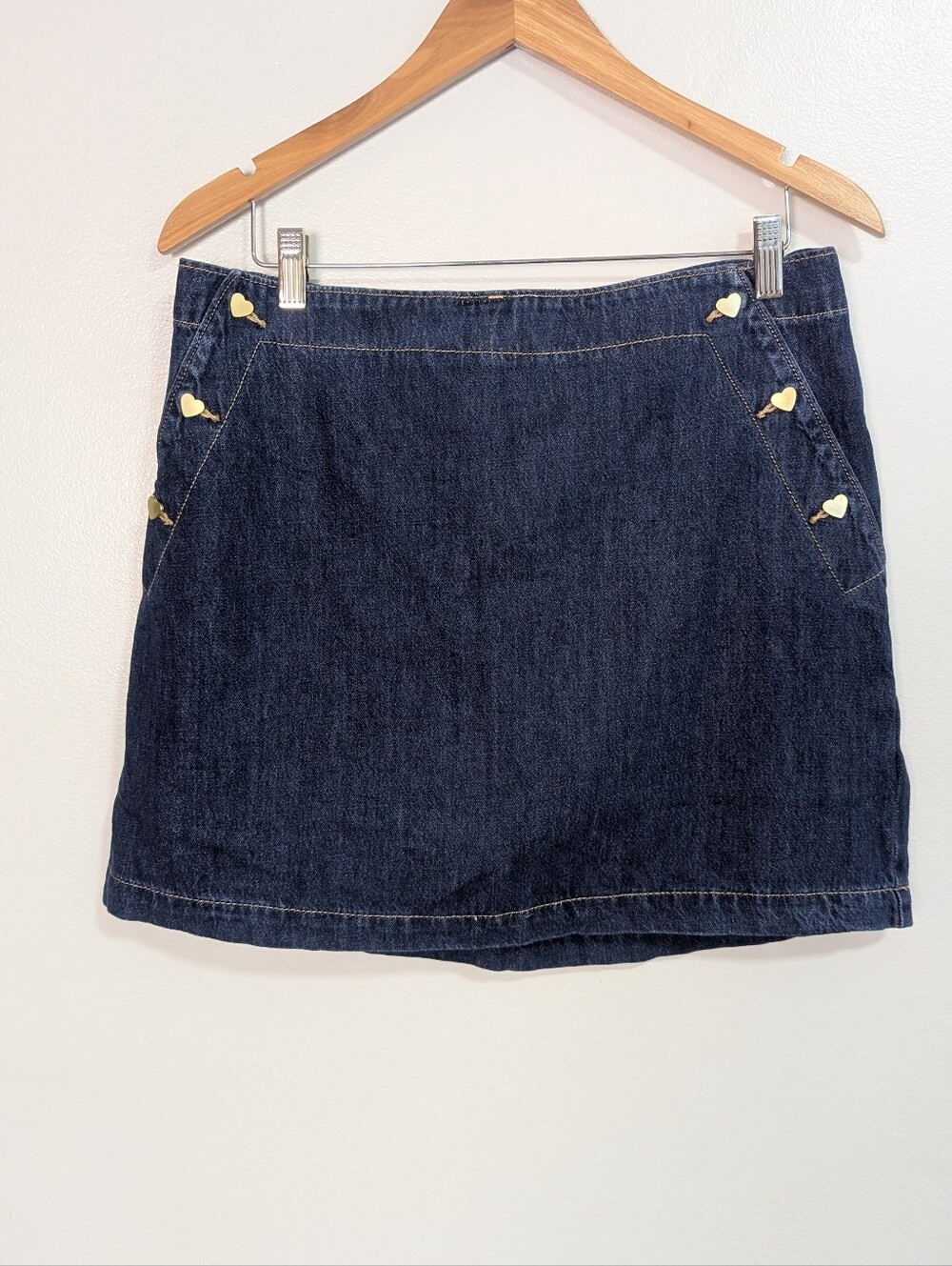 Old Navy Girls XXL 18 Plus Dark Wash Heart Buttons Denim Skirt Skort NWT